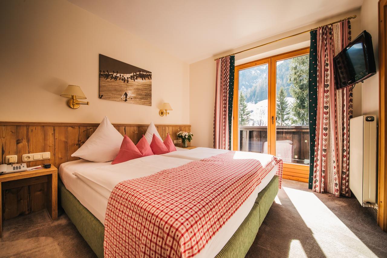 Hotel Dr Otto Murr B&B 圣安东阿尔贝格 外观 照片